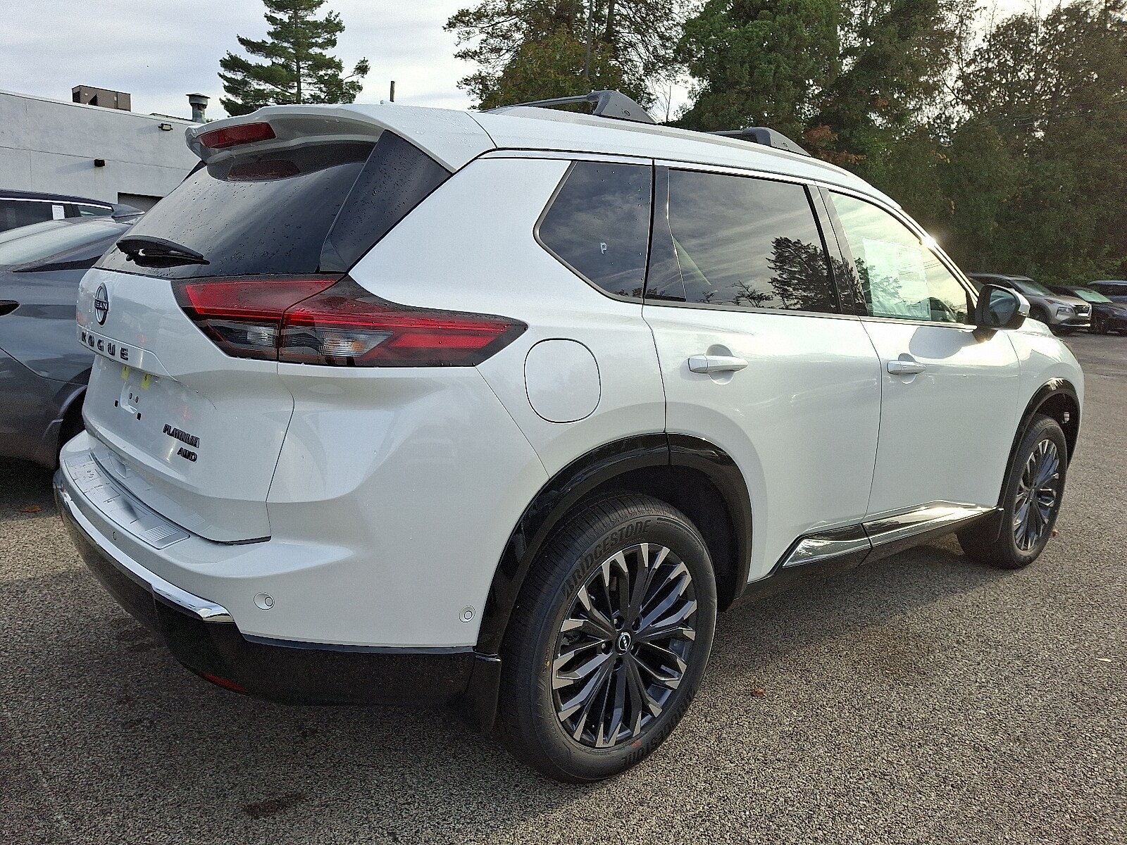 2026 Nissan Rogue Platinum photo 4