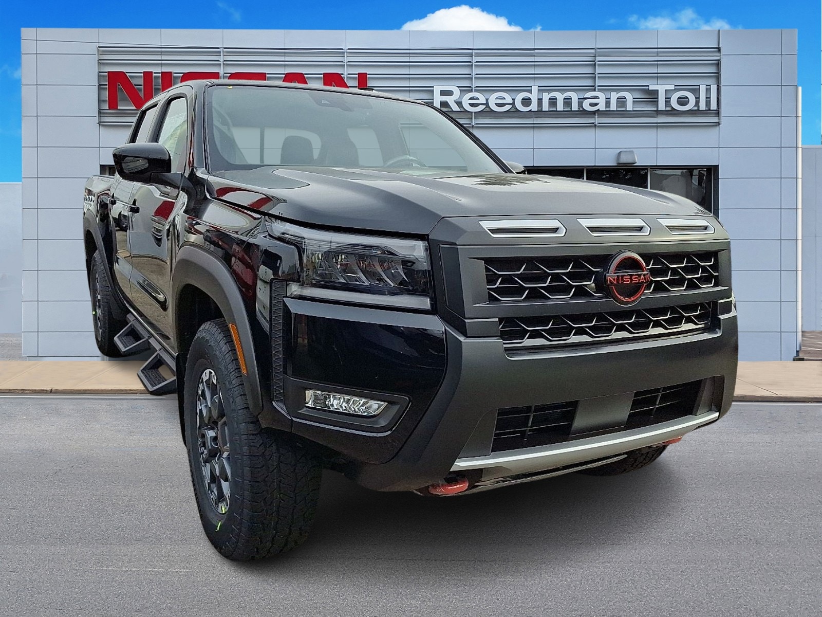 2026 Nissan Frontier PRO-4X's photo