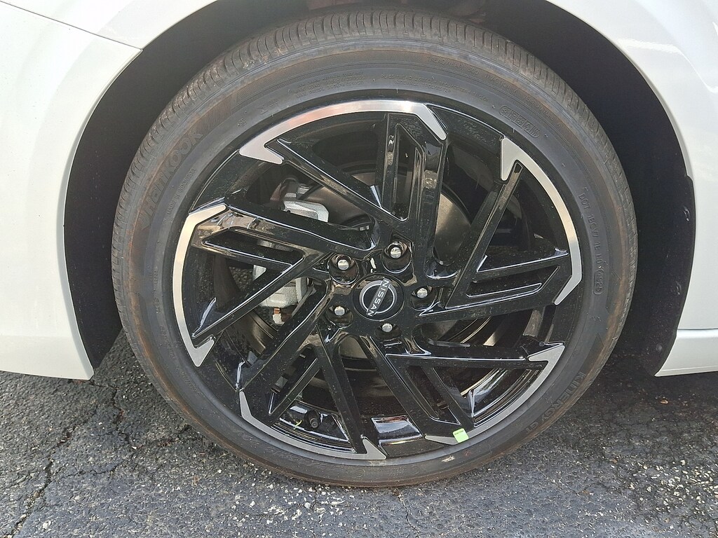 New 2026 Nissan Sentra SR Car