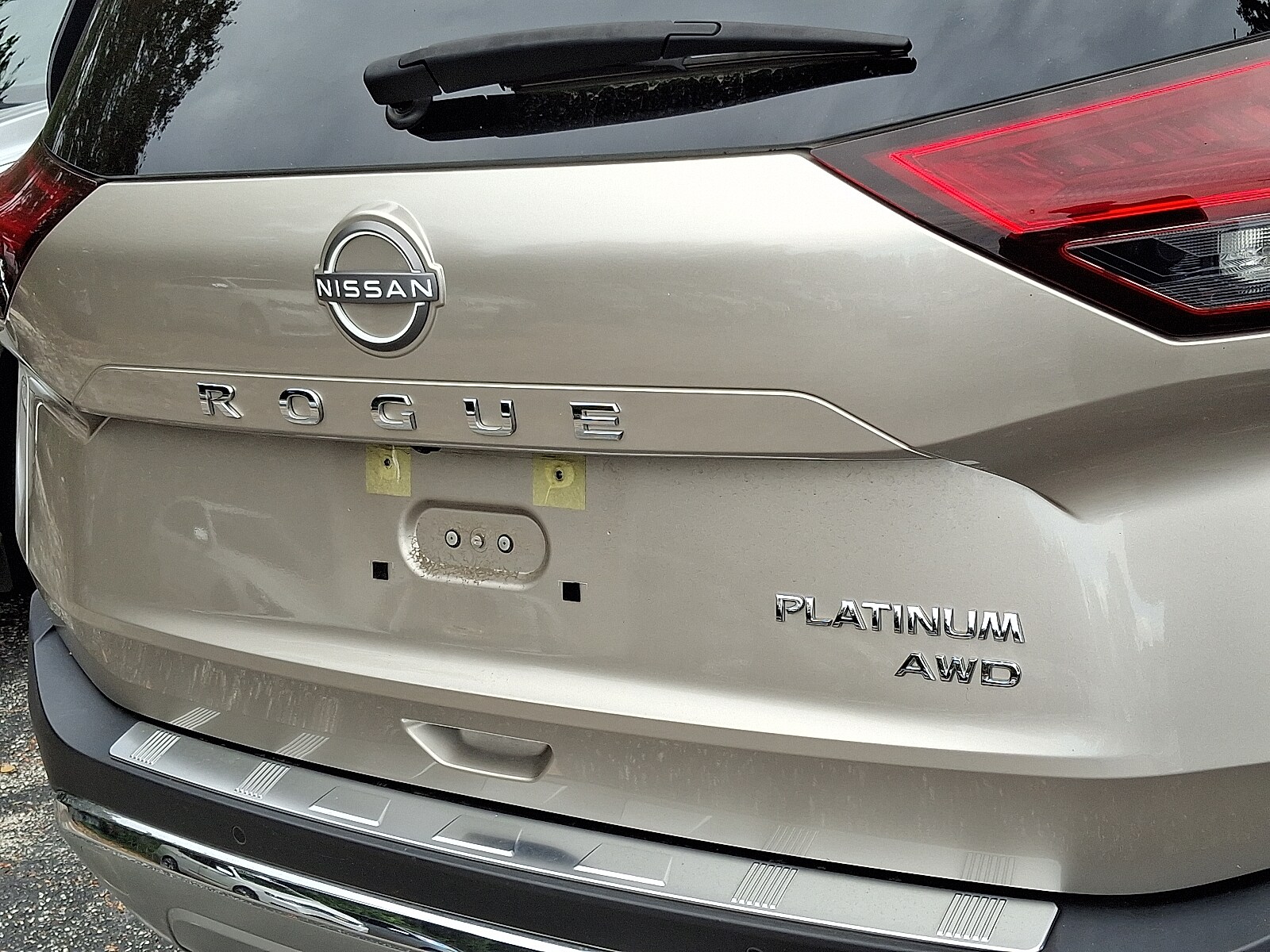 2023 Nissan Rogue Platinum AWD photo 4