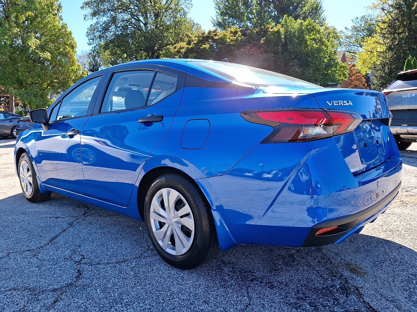 2023 Nissan Versa 1.6 S photo 4