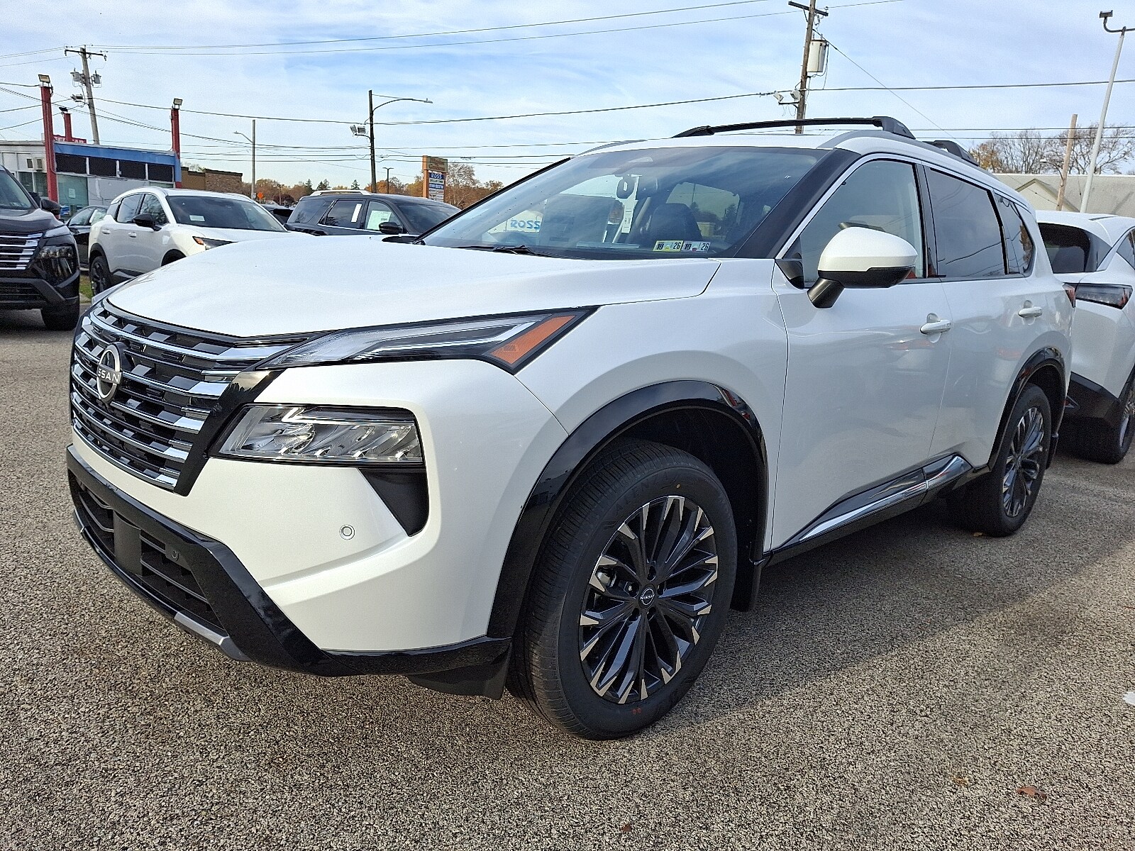 2026 Nissan Rogue Platinum photo 2