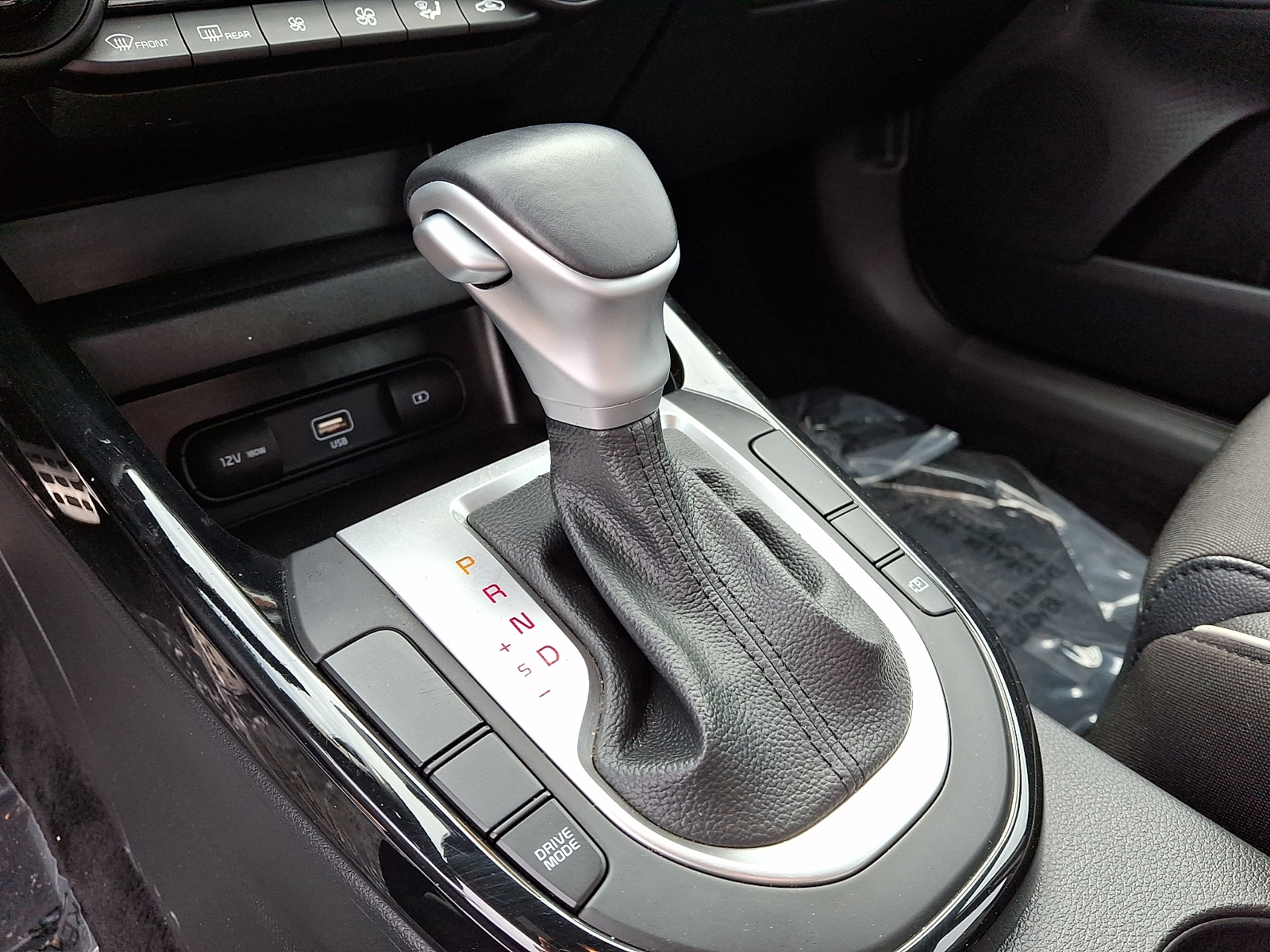 2023 Kia Forte GT-Line - Photo 14