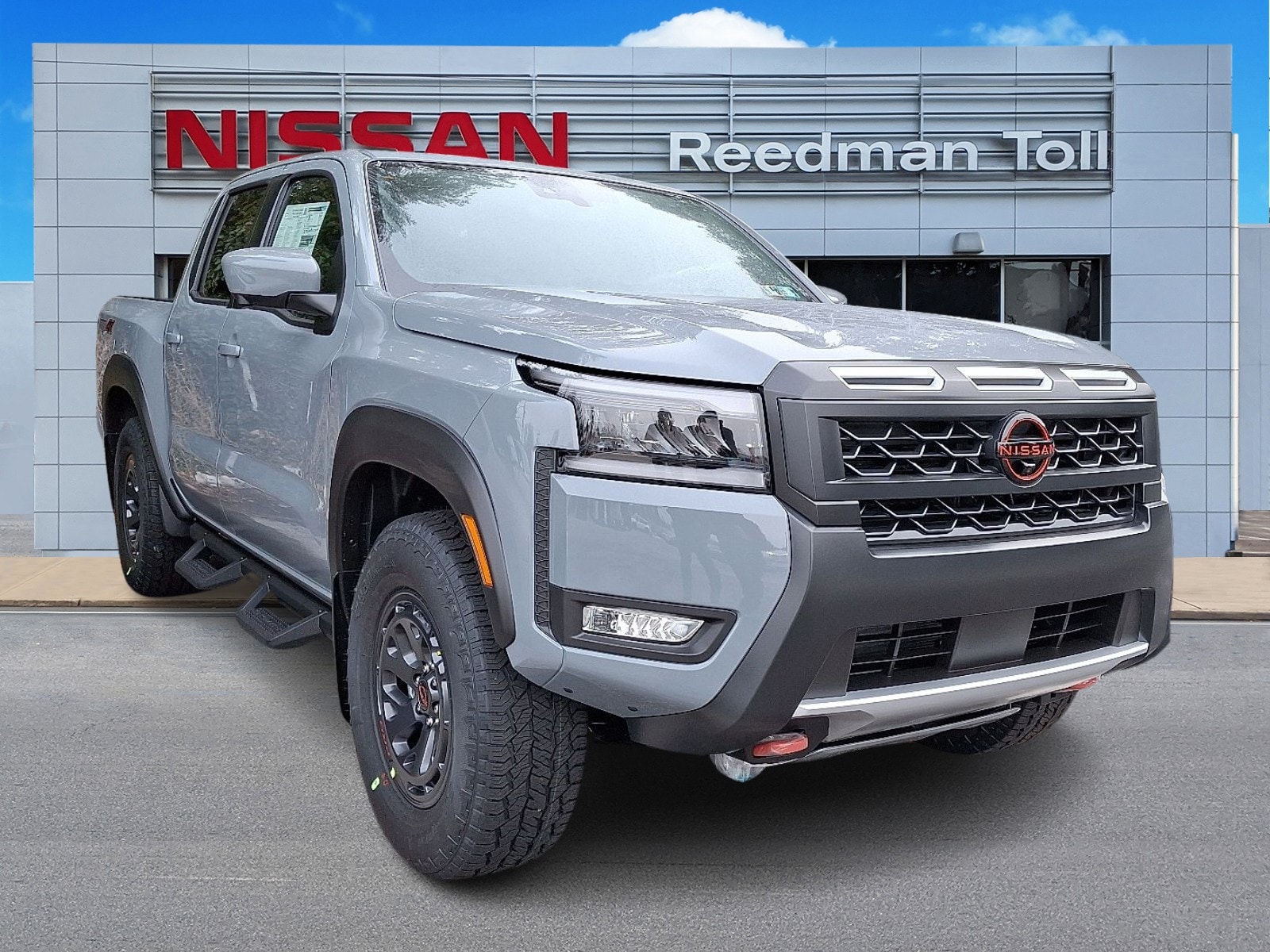 2026 Nissan Frontier PRO-4X's photo