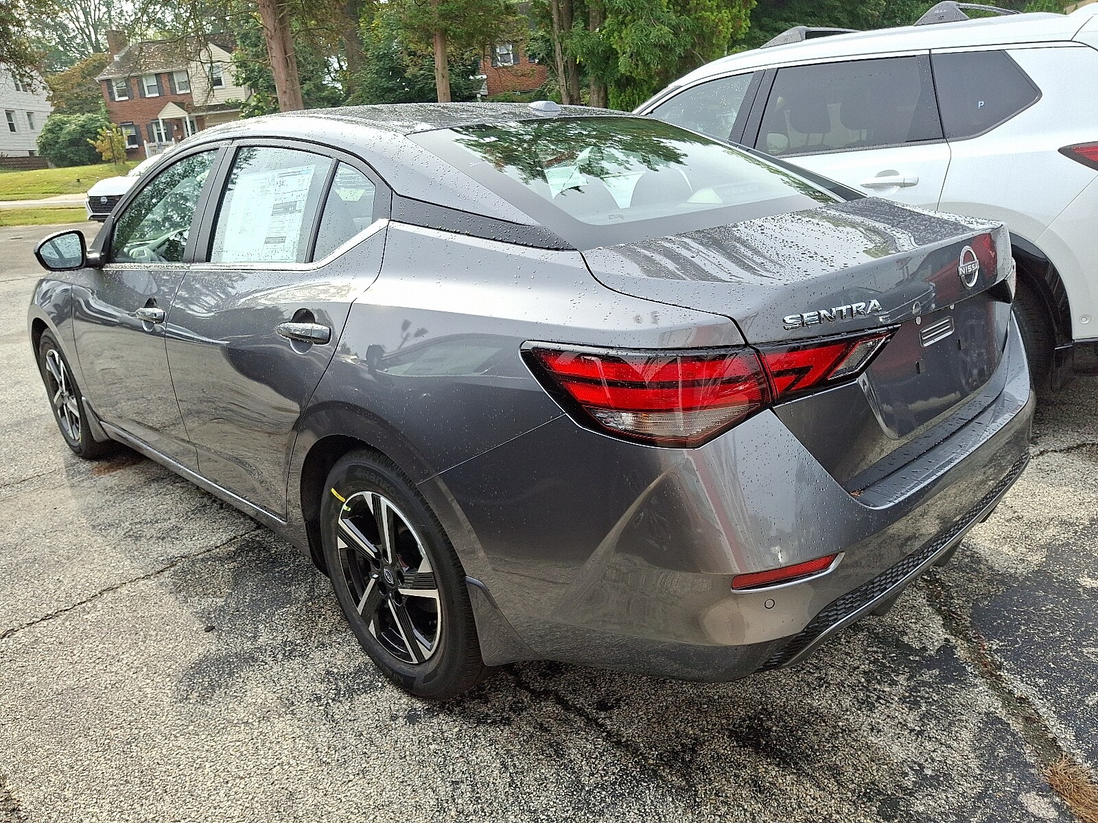 2025 Nissan Sentra SV photo 3
