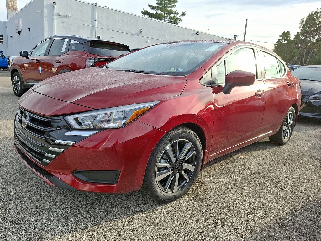 New 2025 Nissan Versa 1.6 SV Car