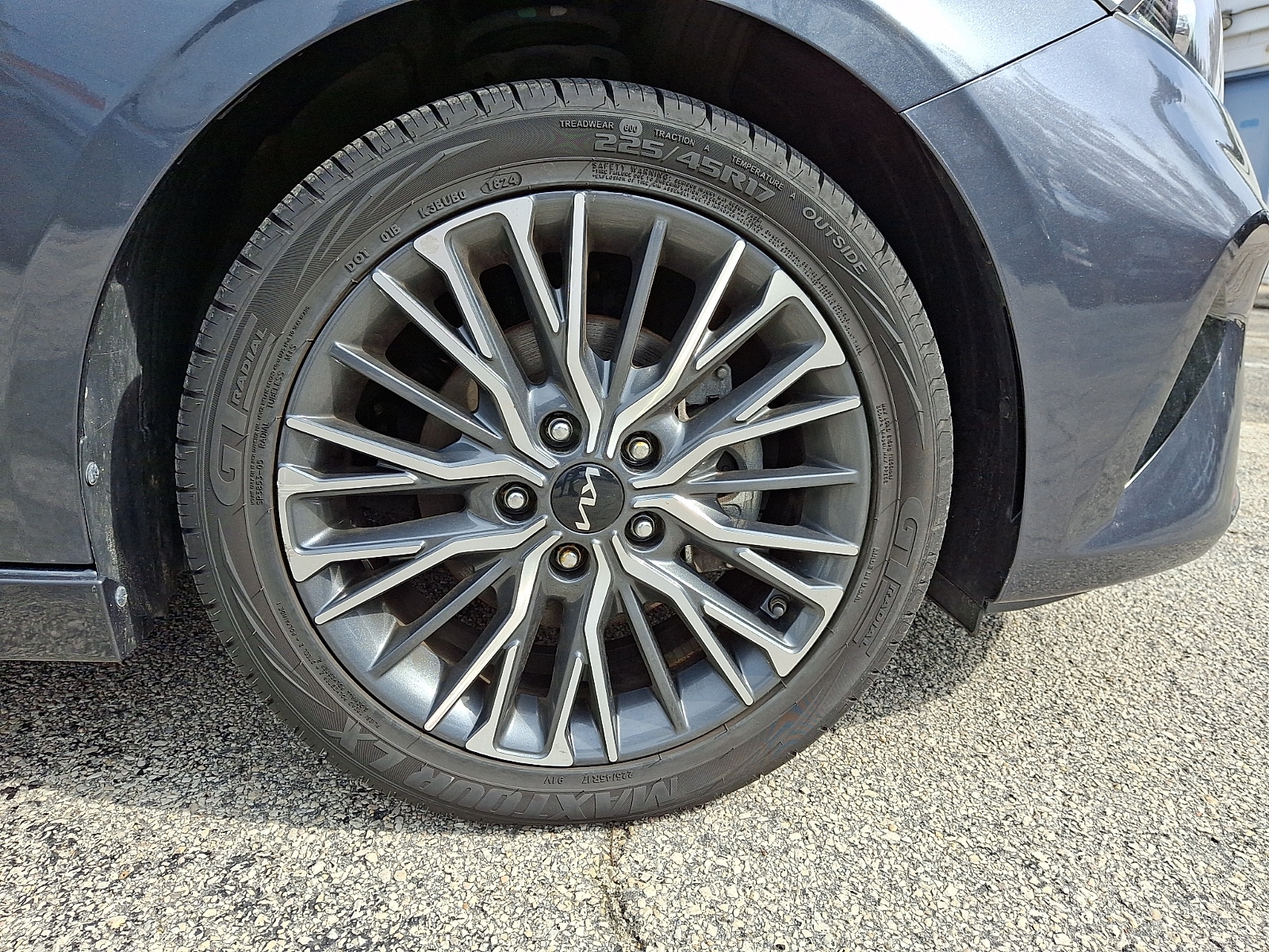 2023 Kia Forte GT-Line - Photo 8