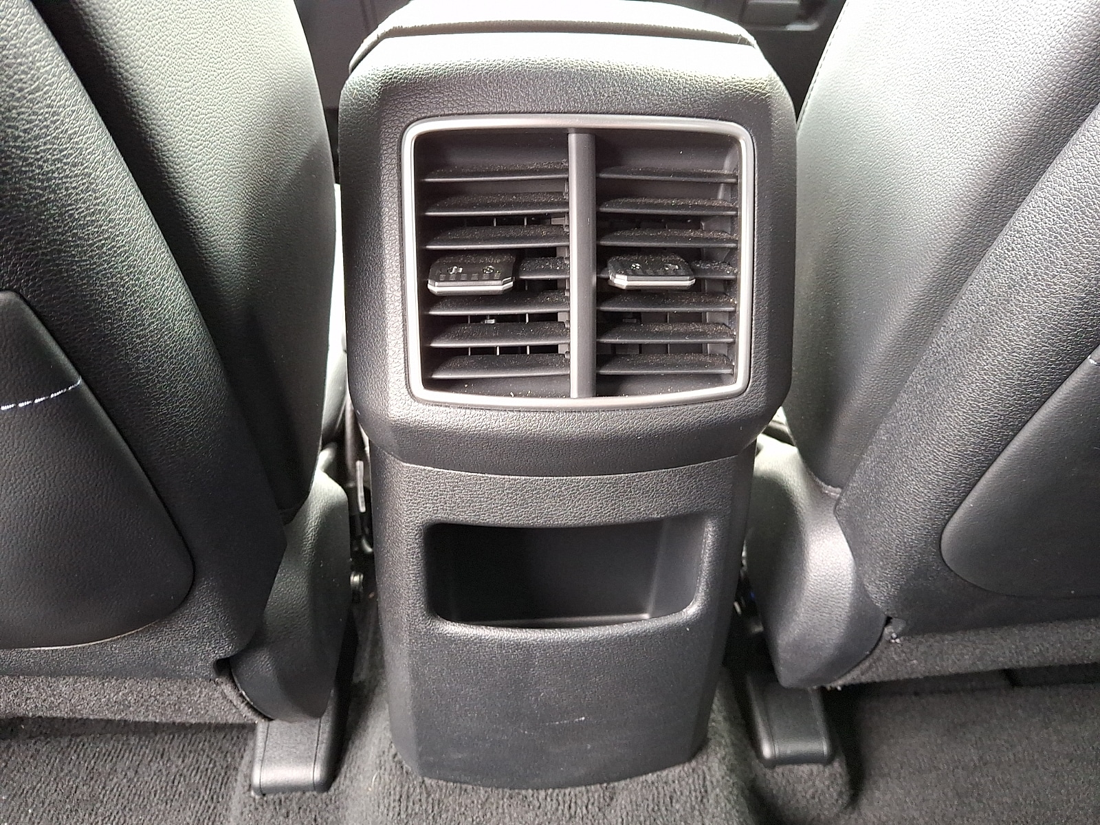 2024 Kia Sportage X-Line - Photo 11