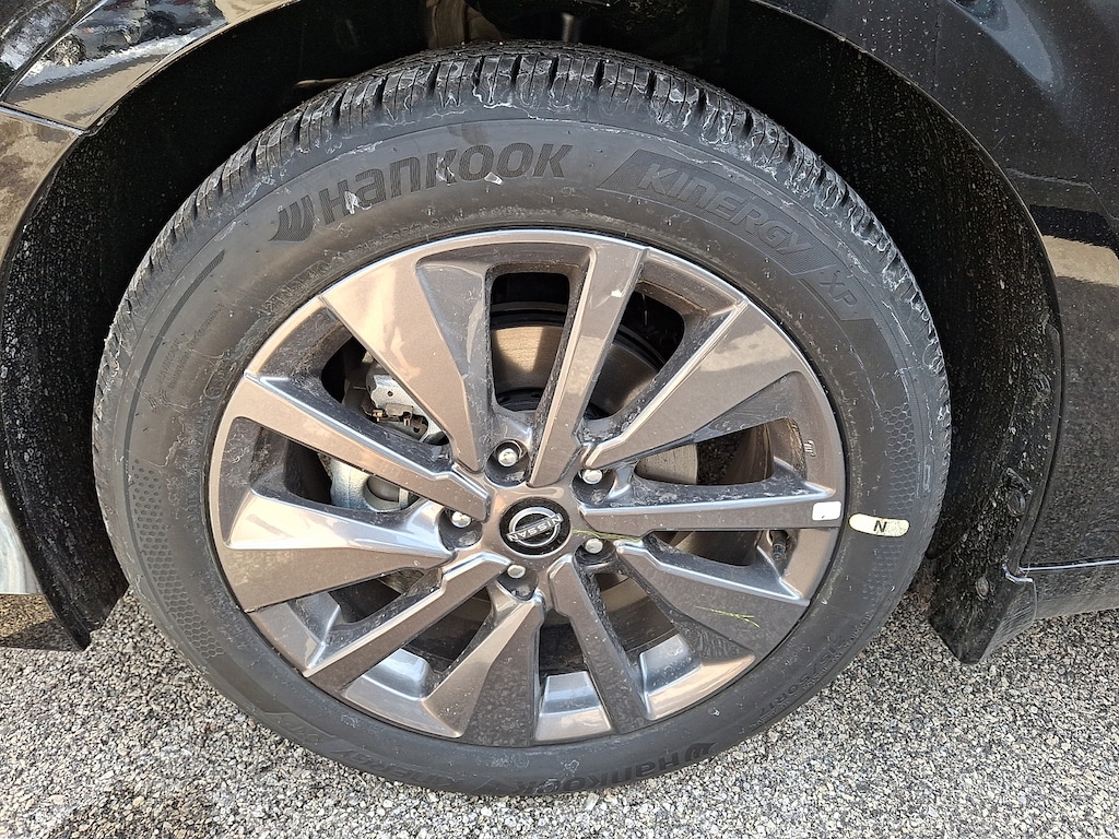 New 2026 Nissan Sentra SL Car