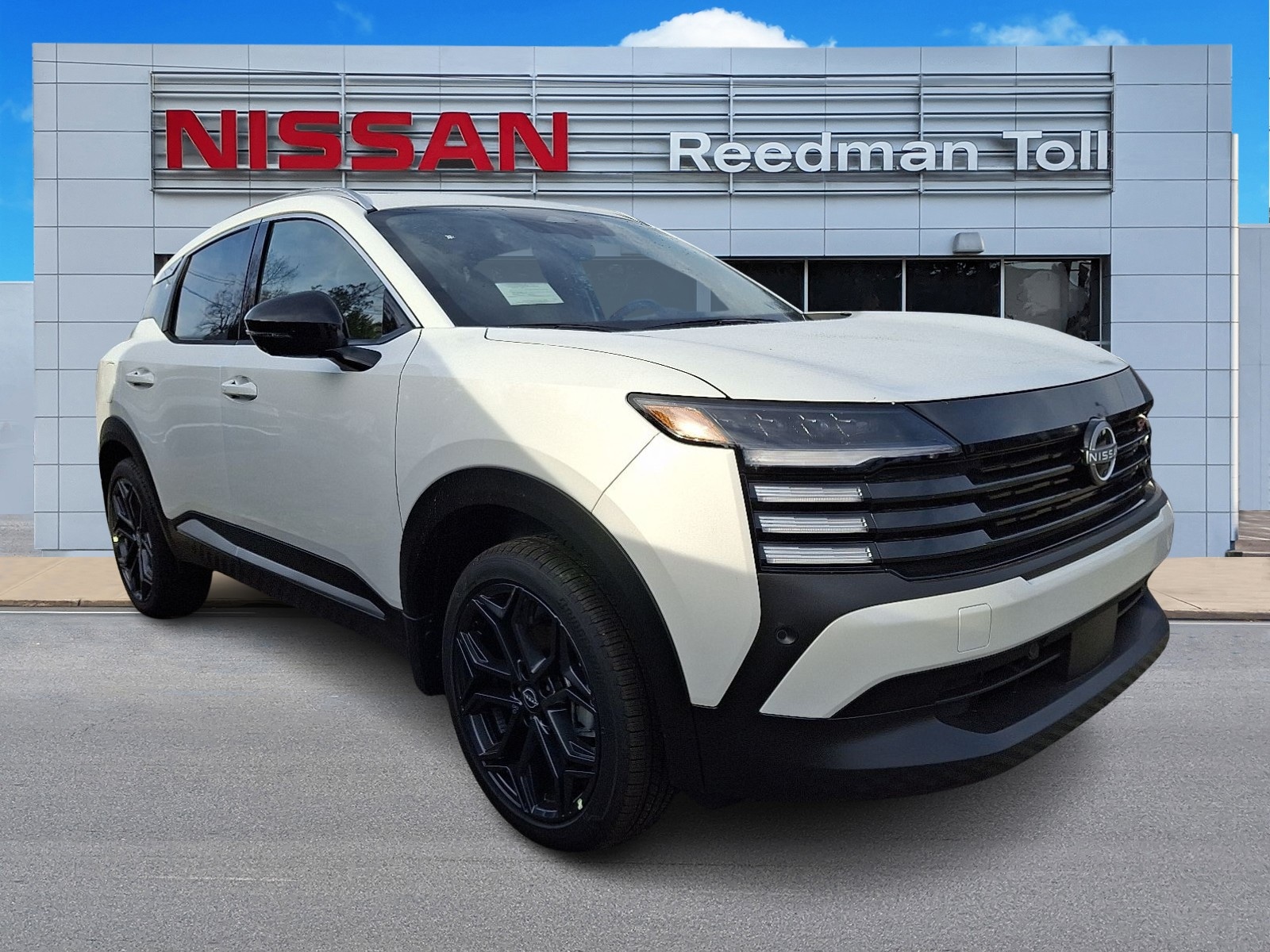 2026 Nissan KICKS SR AWD's photo