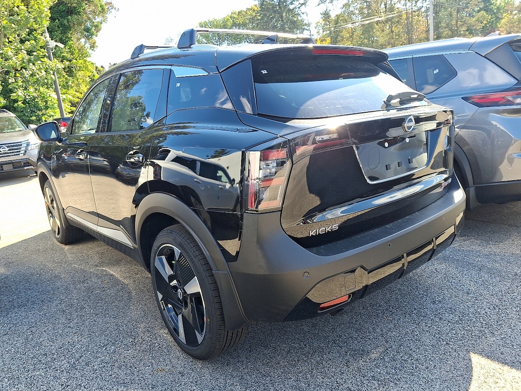 New 2026 Nissan Kicks SR Sport Utility