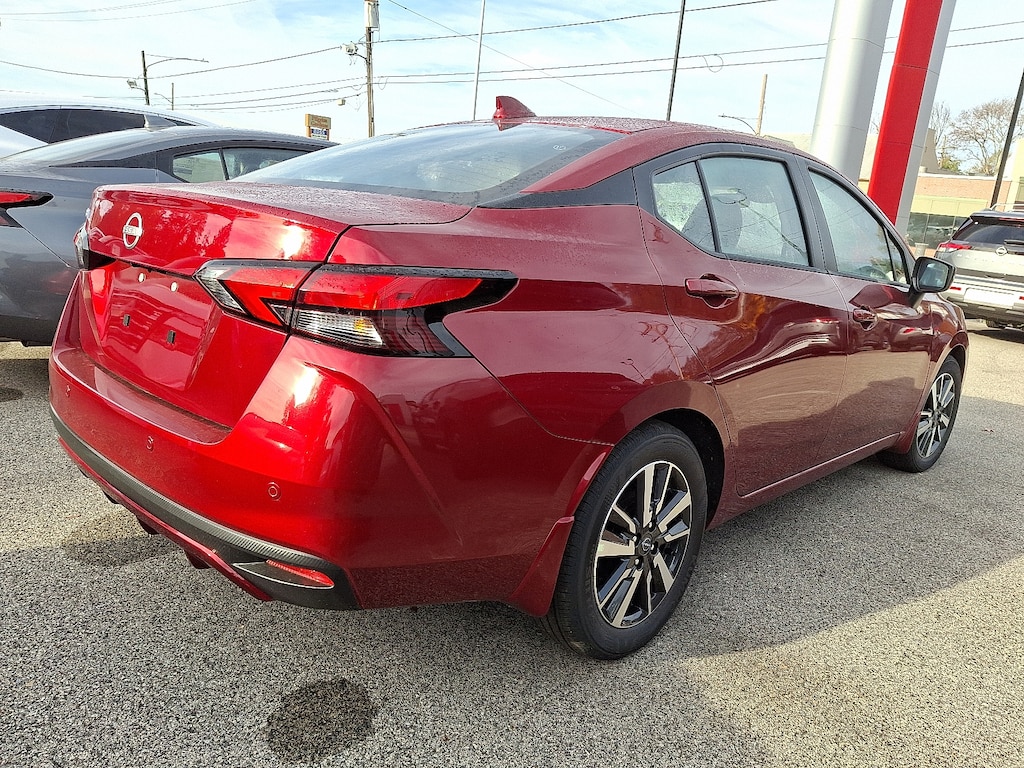 New 2025 Nissan Versa 1.6 SV Car