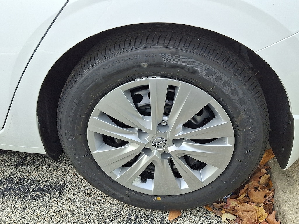 New 2025 Nissan Sentra S Car