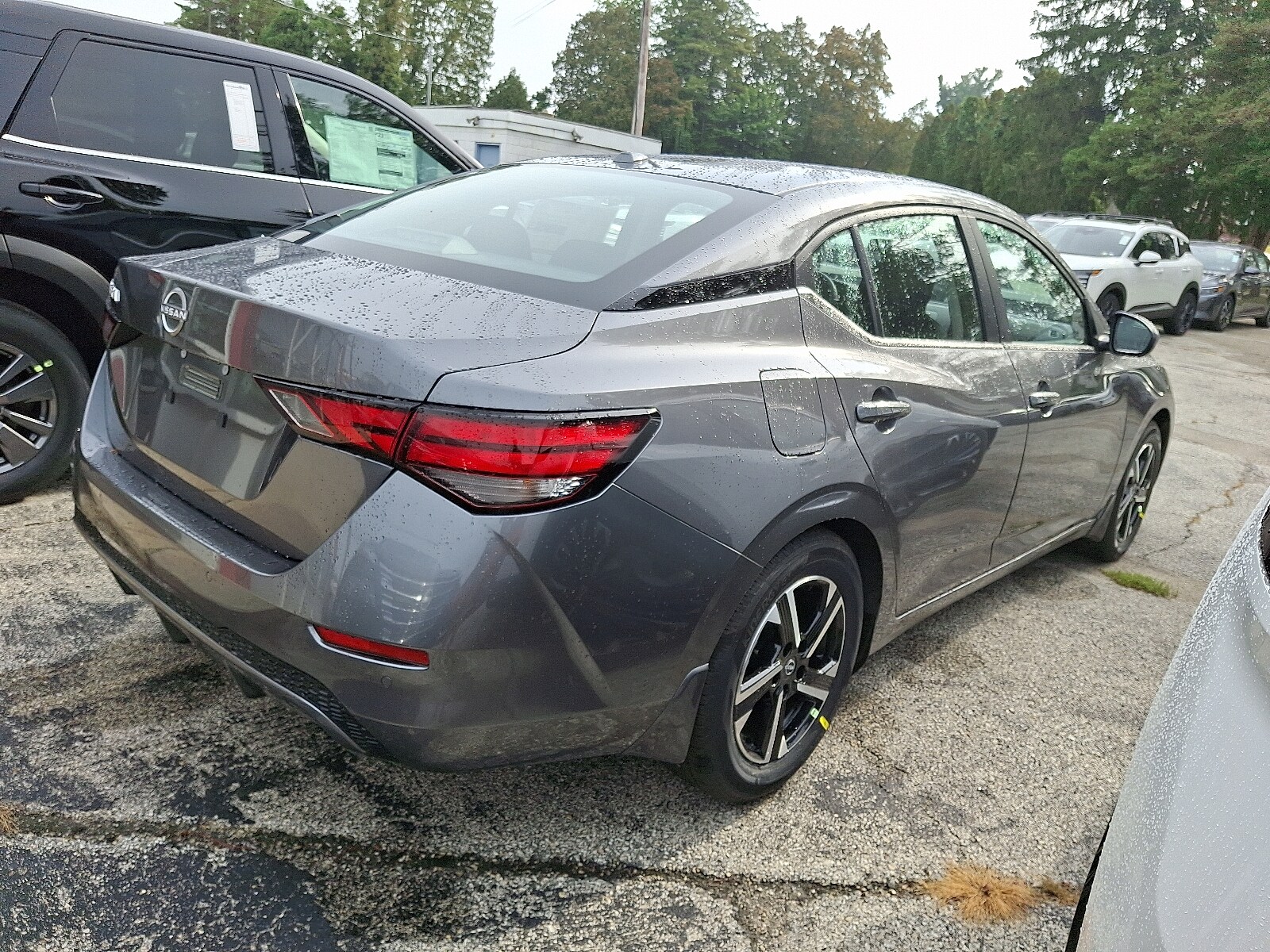 2025 Nissan Sentra SV photo 4