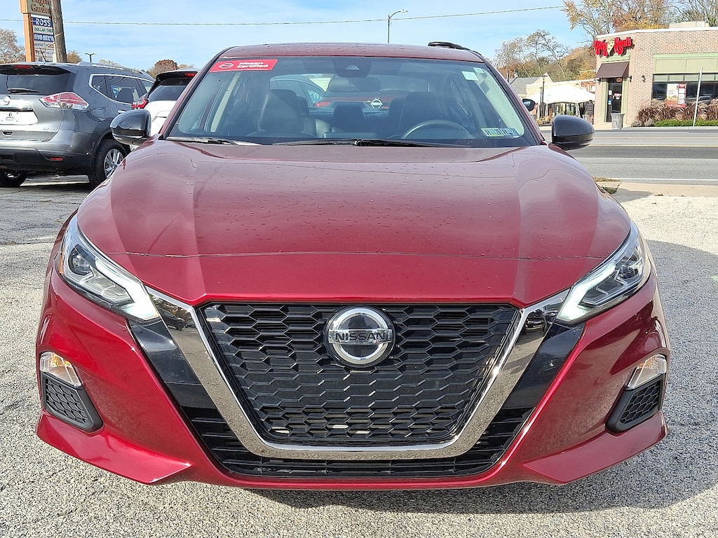 Used 2022 Nissan Altima SR VC-Turbo FWD Car