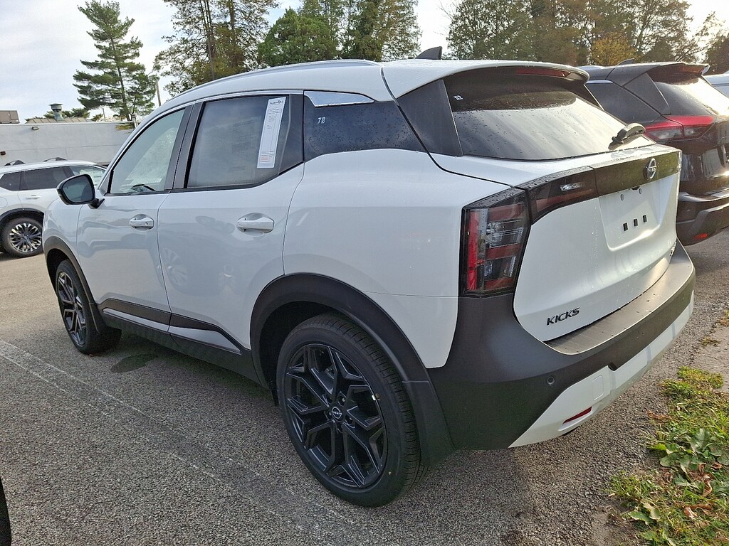 New 2026 Nissan Kicks SR Sport Utility