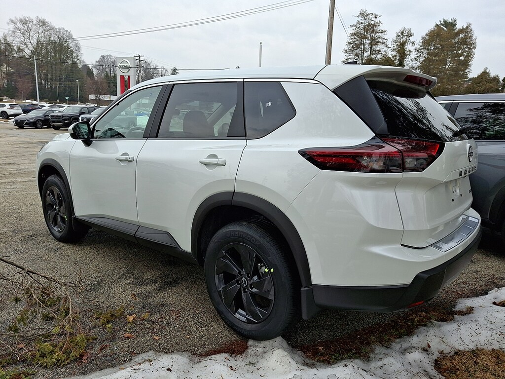 New 2026 Nissan Rogue SV Sport Utility