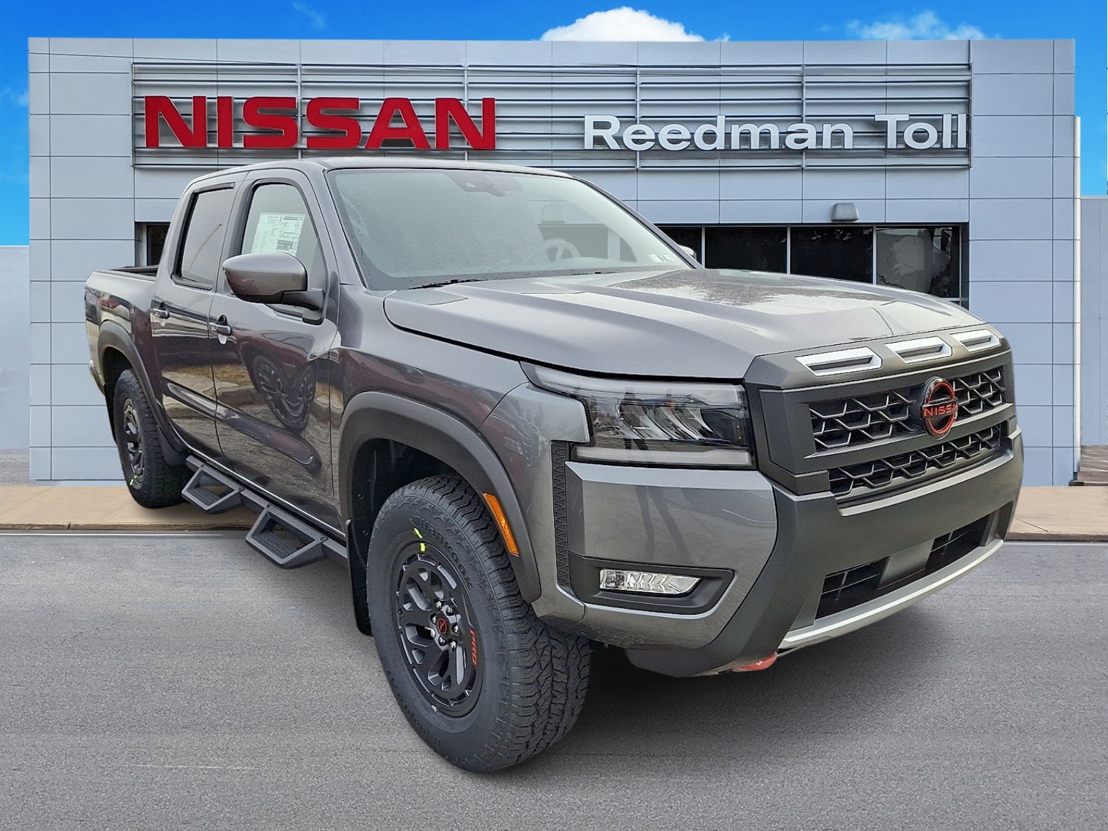 2026 Nissan Frontier PRO-4X's photo