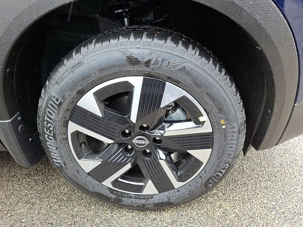 New 2026 Nissan Kicks SV Sport Utility