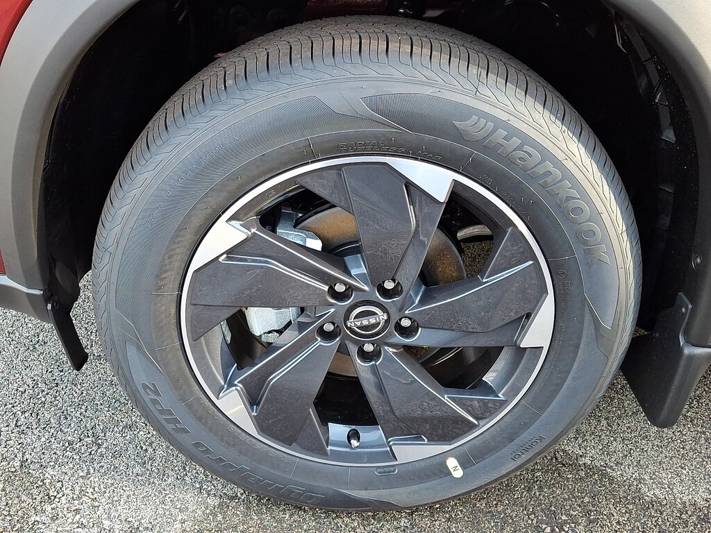 New 2026 Nissan Rogue SV Sport Utility