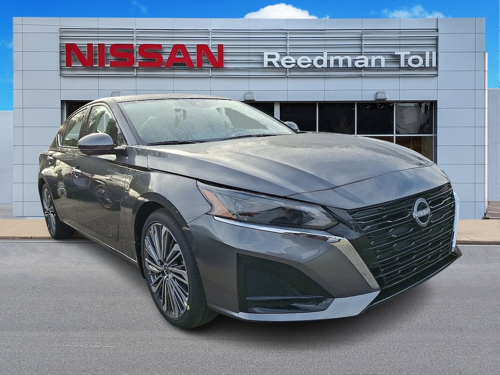 New 2025 Nissan Altima SL FWD Car