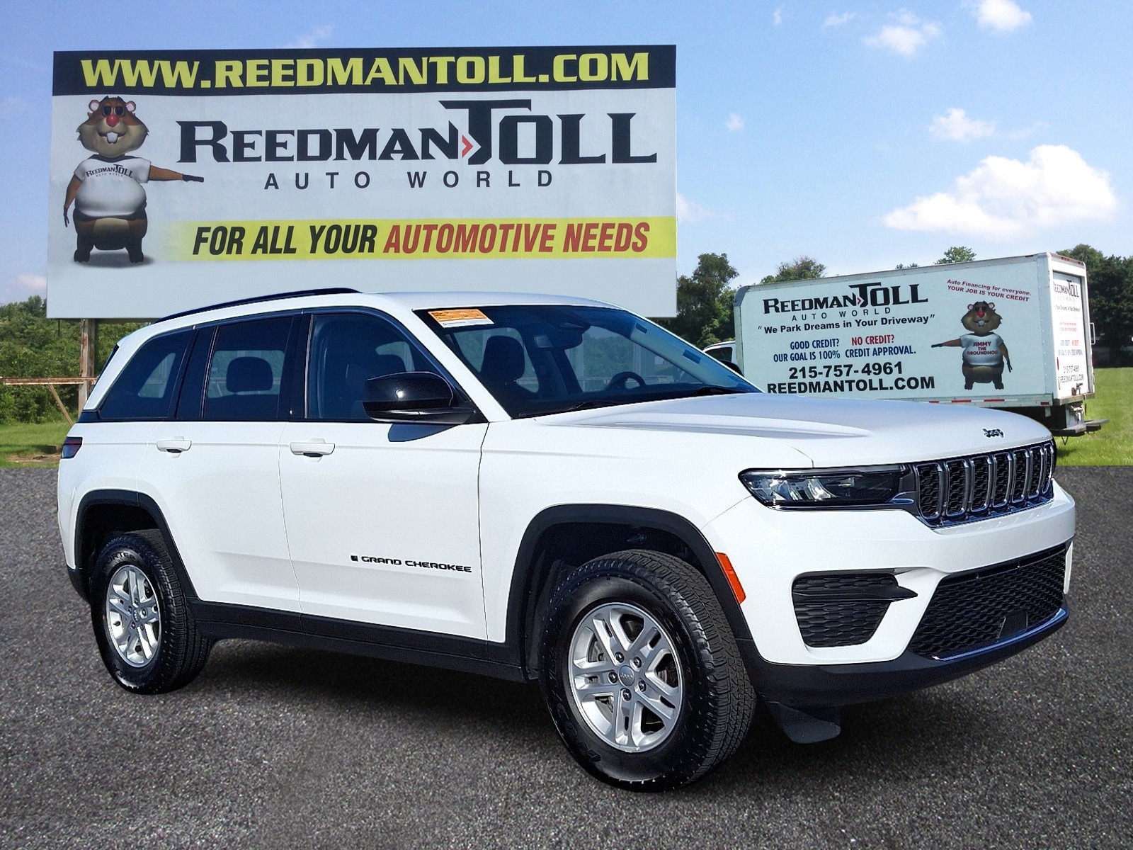 2024 Jeep Grand Cherokee Laredo 4WD