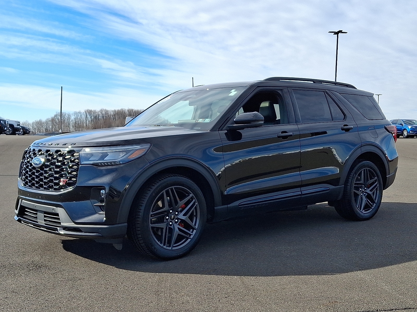 View vehicle photo 3