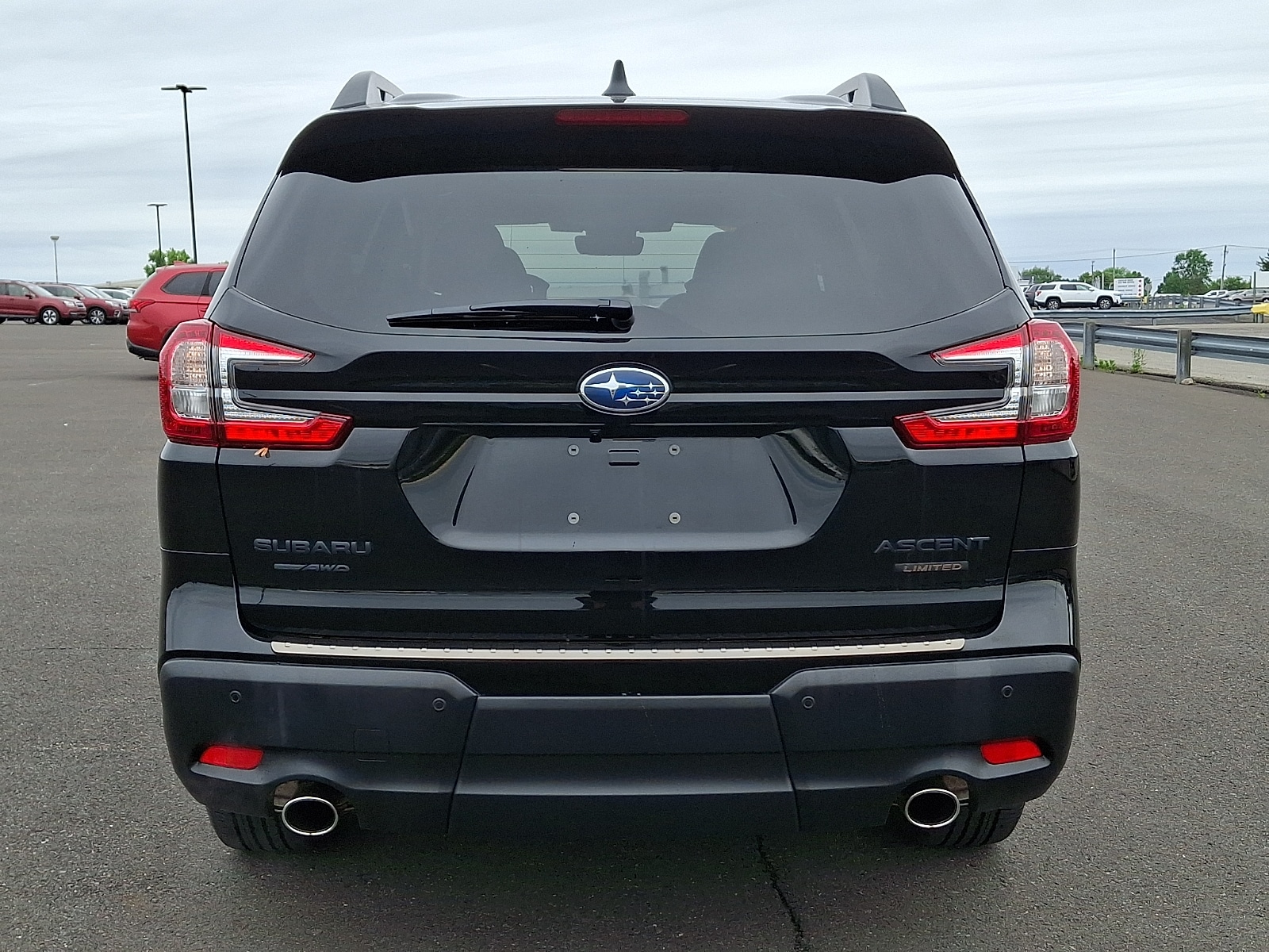View vehicle photo 5