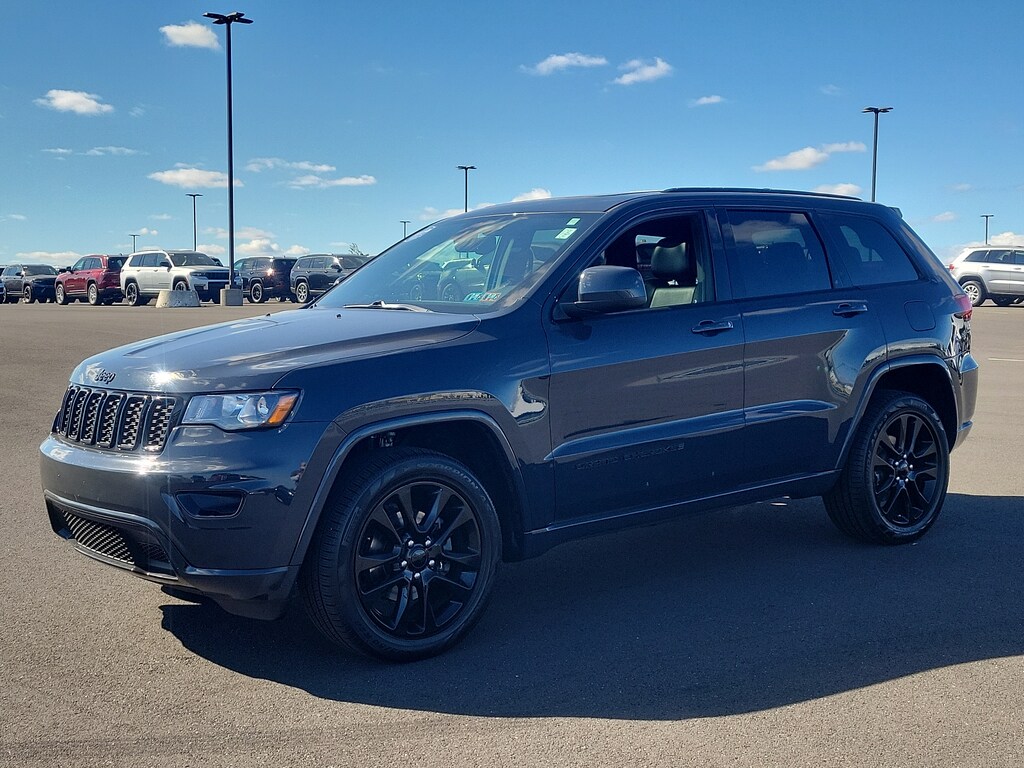 Used 2018 Jeep Grand Cherokee Altitude Altitude 4x4 *Ltd Avail*