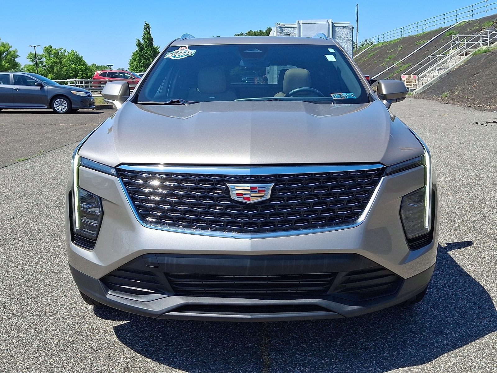 View vehicle photo 2