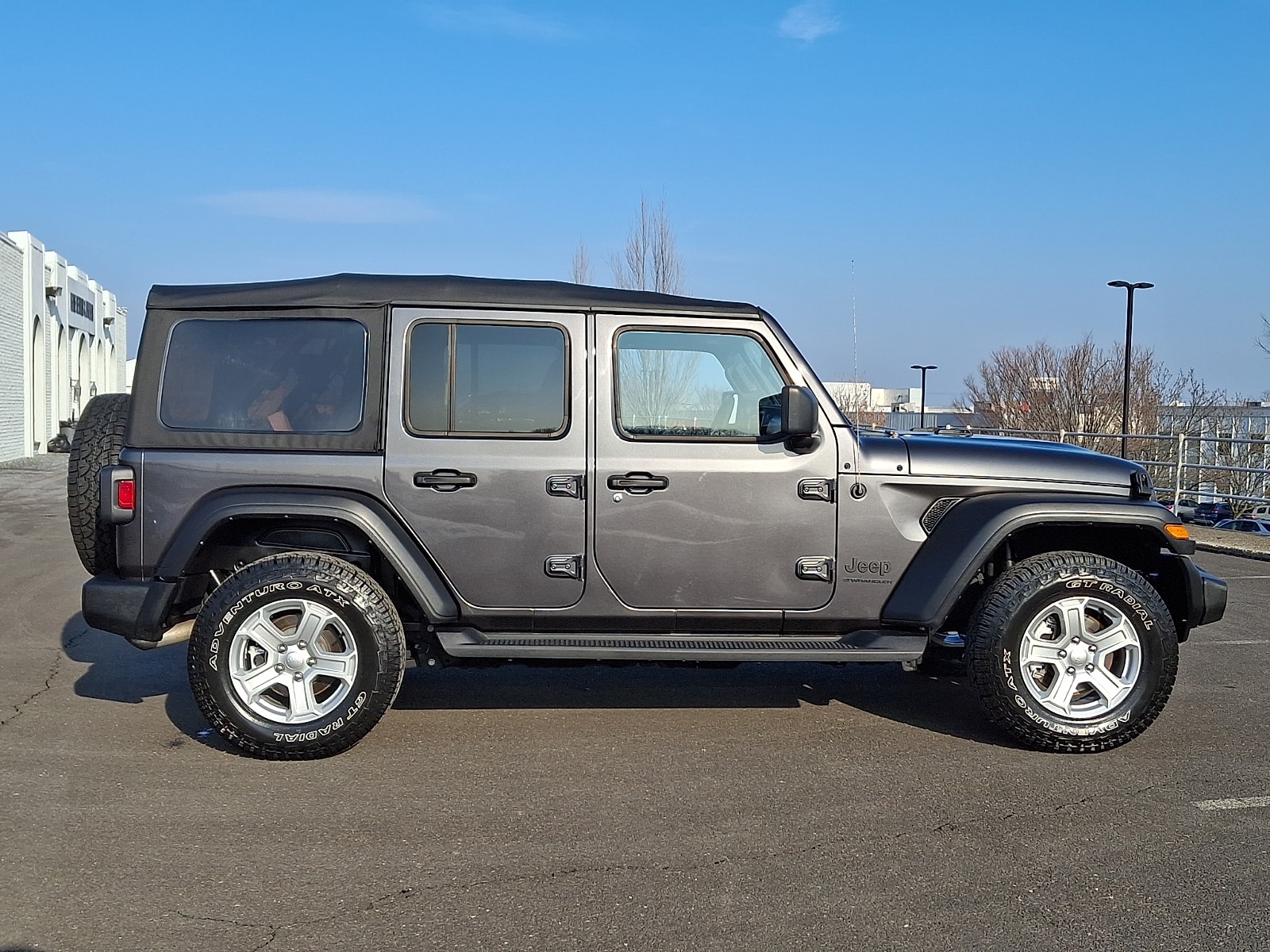 View vehicle photo 7