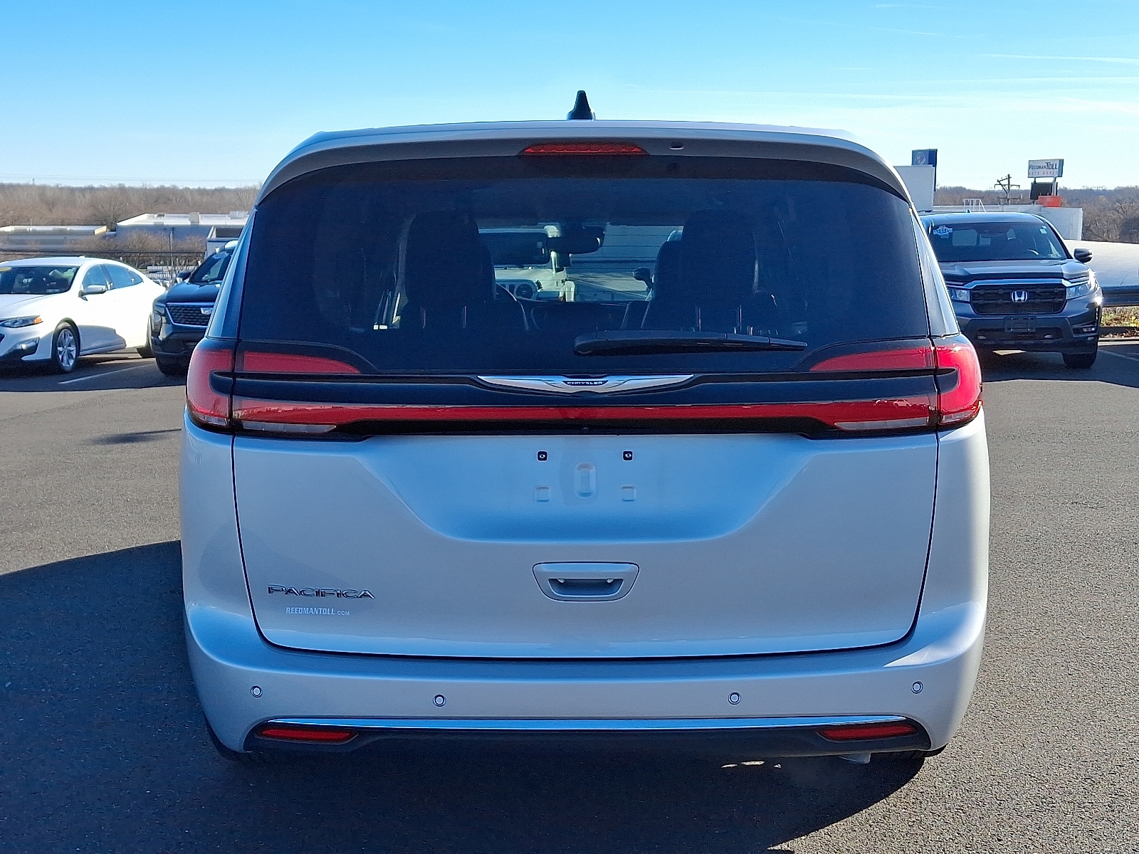 View vehicle photo 5