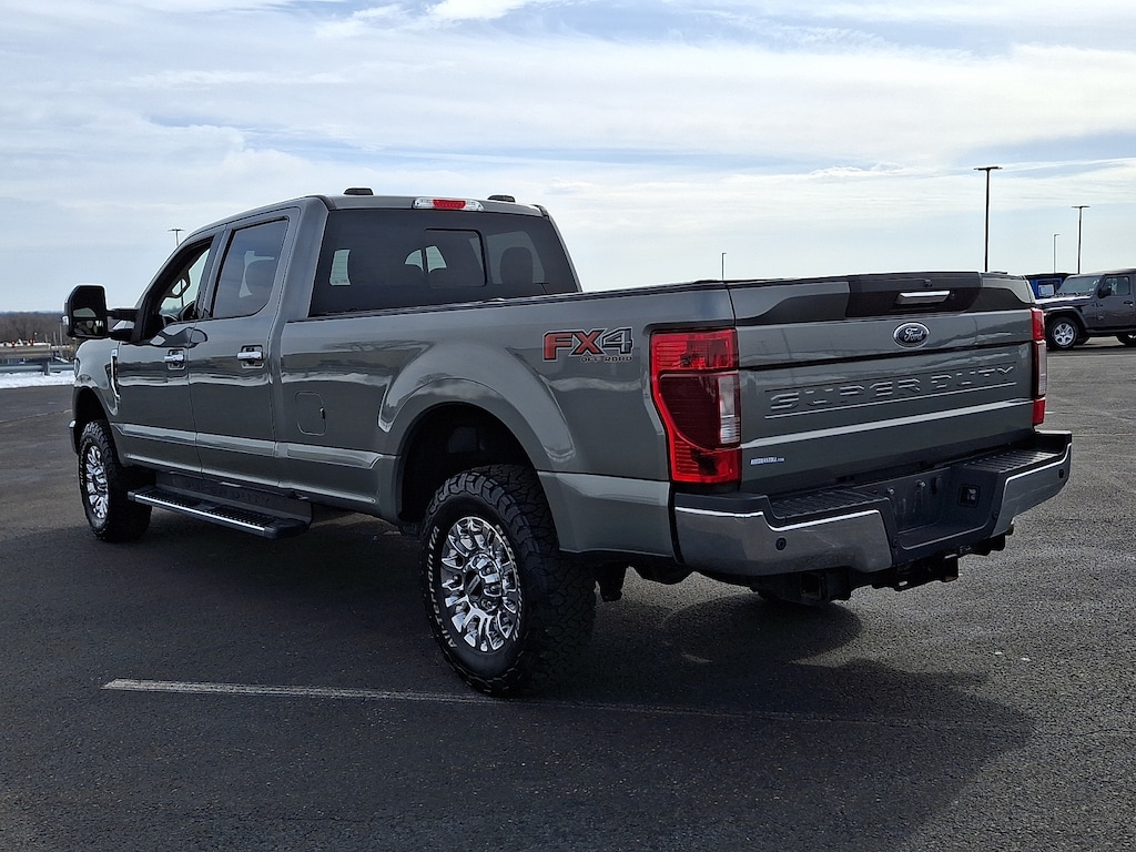 Used 2020 Ford F-250 Lariat Crew Cab Pickup
