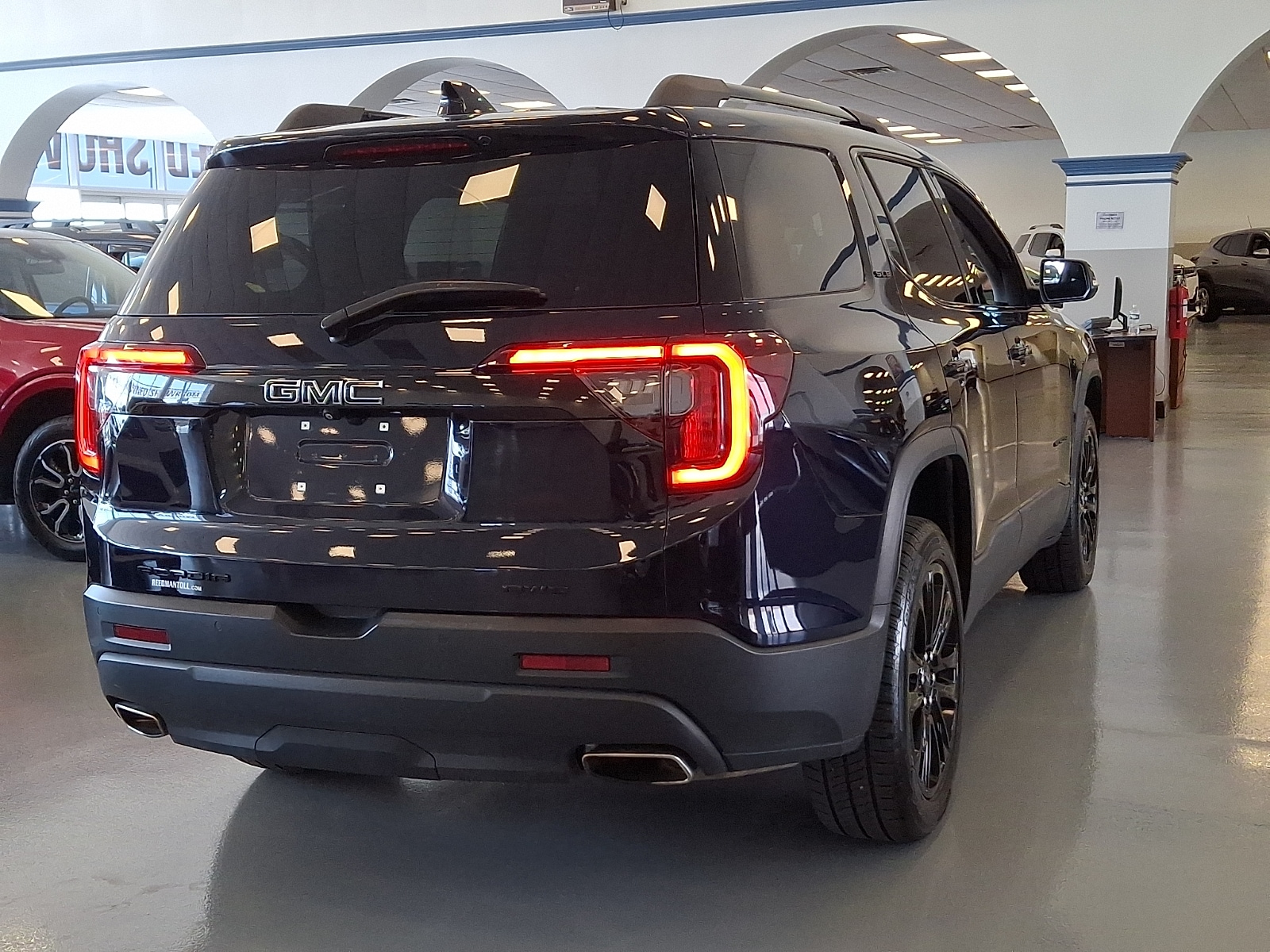 View vehicle photo 6