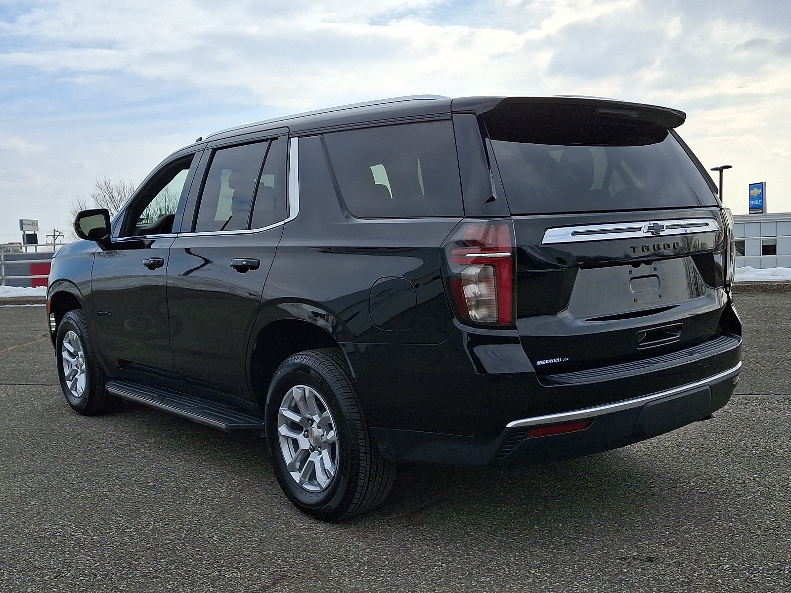 View vehicle photo 4