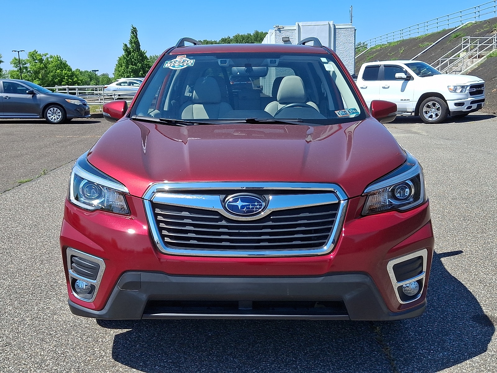View vehicle photo 2