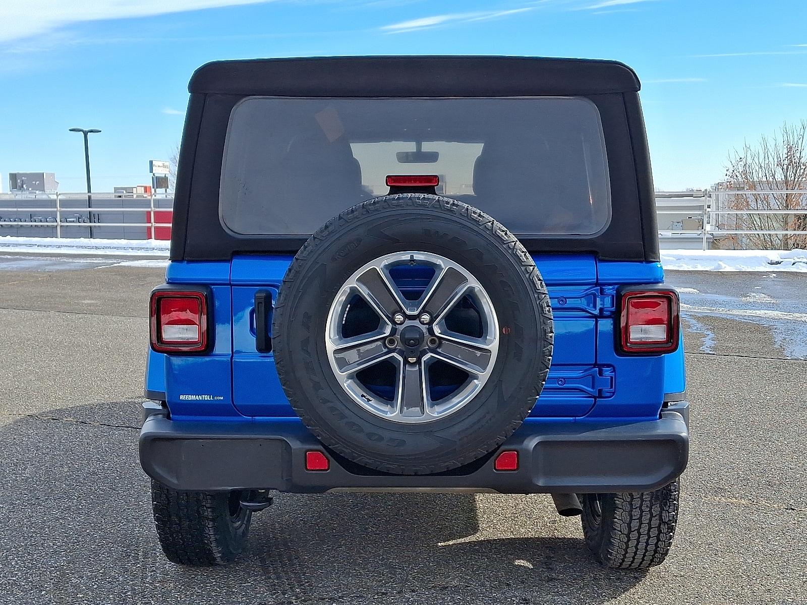 View vehicle photo 5