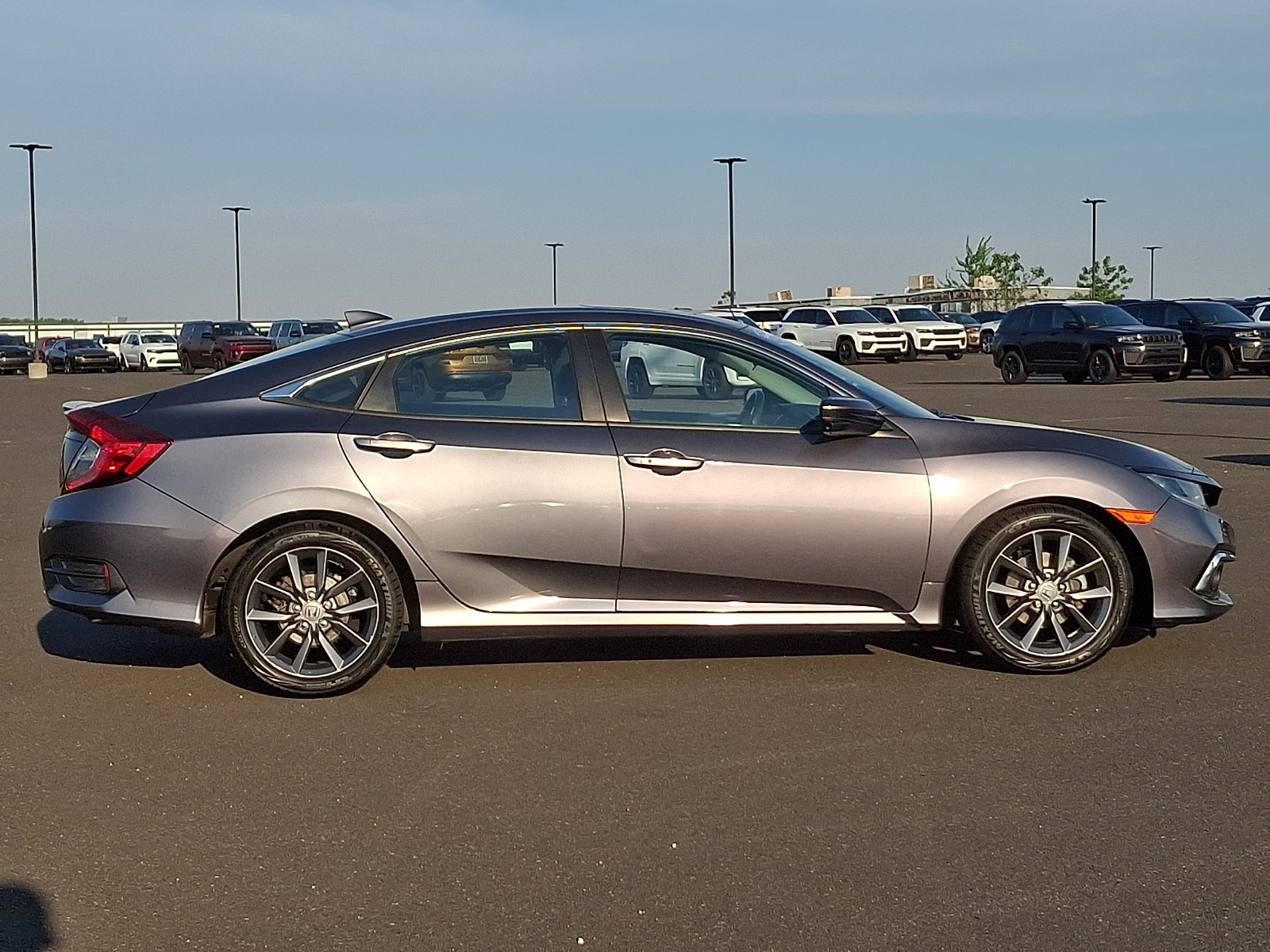 View vehicle photo 7
