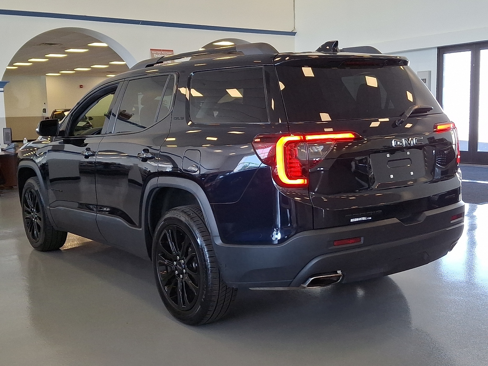 View vehicle photo 4