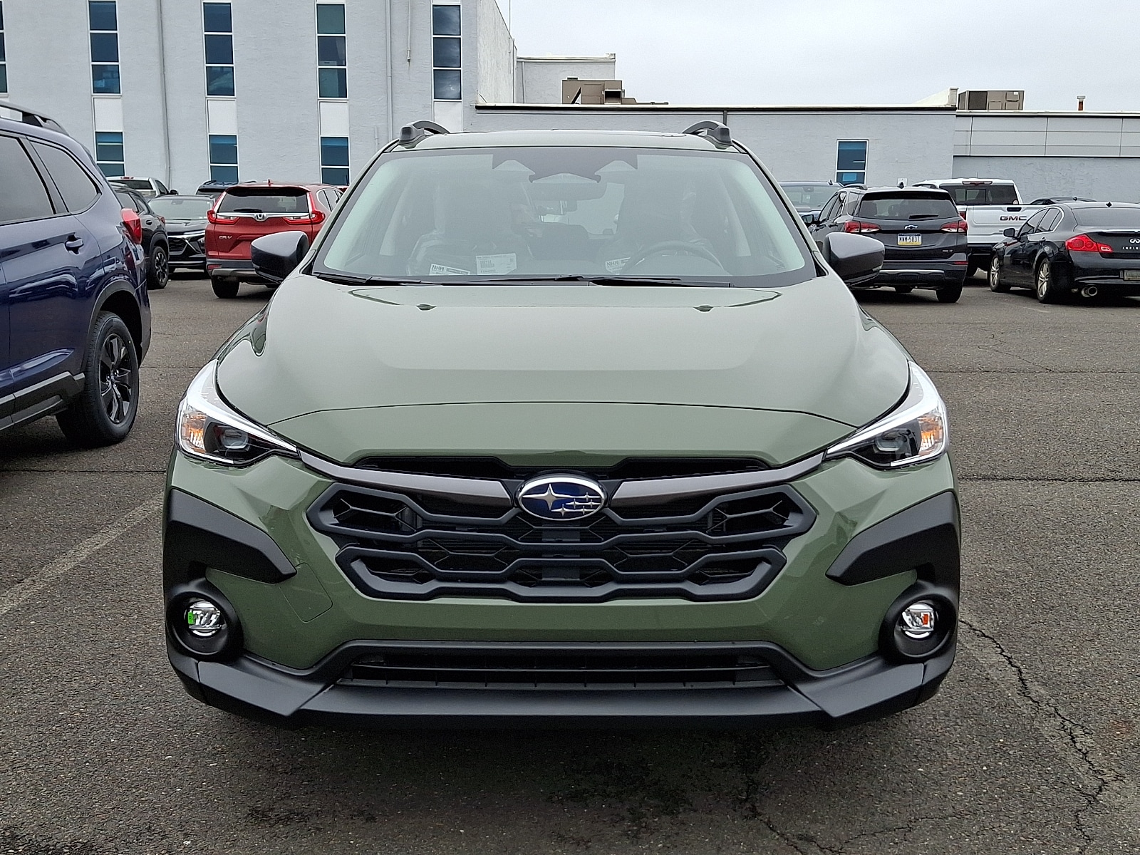 View vehicle photo 2