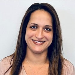 Staff member Diana Velez from ID_f8b52f