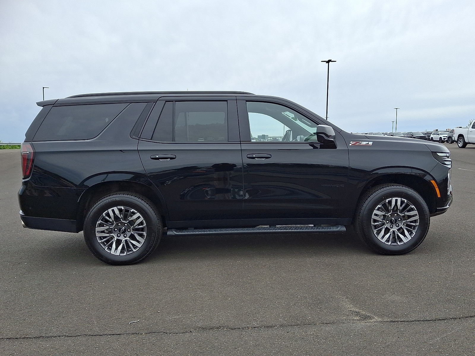View vehicle photo 7