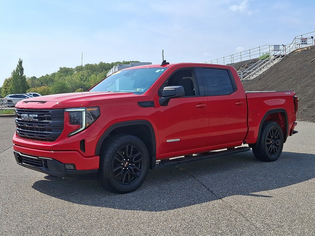 Used 2022 GMC Sierra 1500 4WD Crew Cab Short Box Elevation With 3SB Crew Cab Pickup