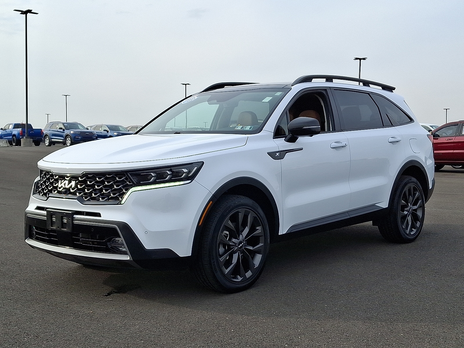 View vehicle photo 3