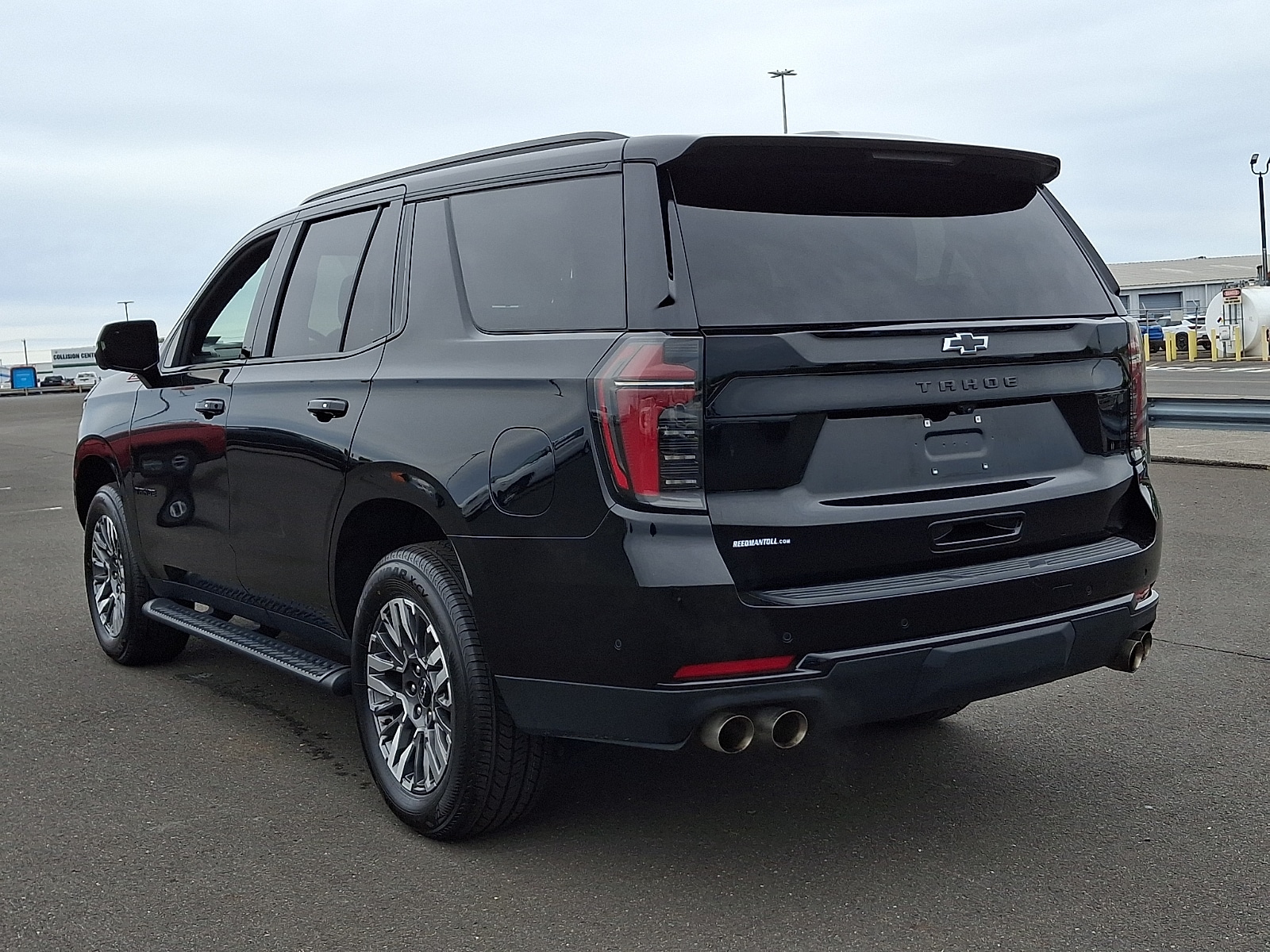 View vehicle photo 4