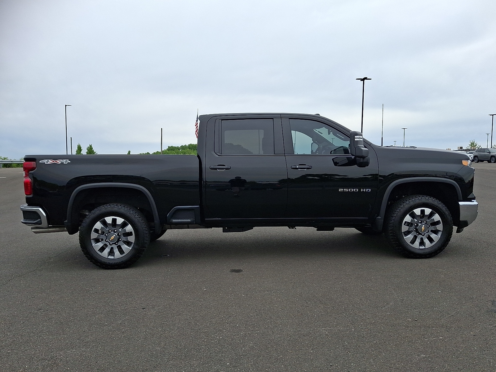 View vehicle photo 7