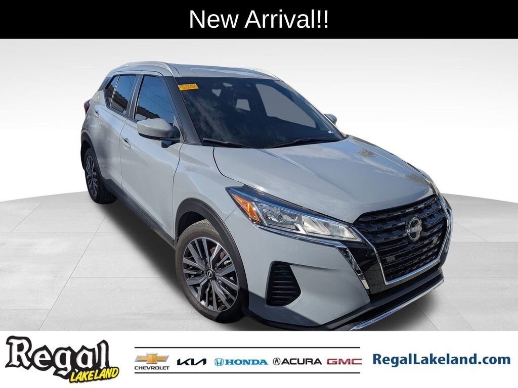 Used 2023 Nissan Kicks SV