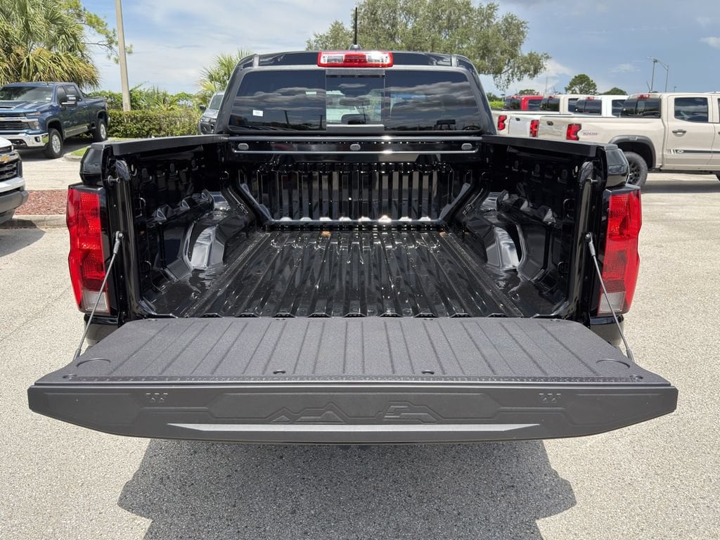 2026 Chevrolet Colorado Work Truck - Photo 10