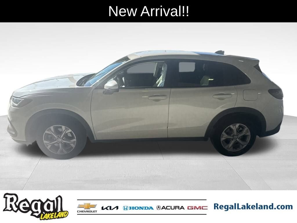 Used 2025 Honda HR-V LX