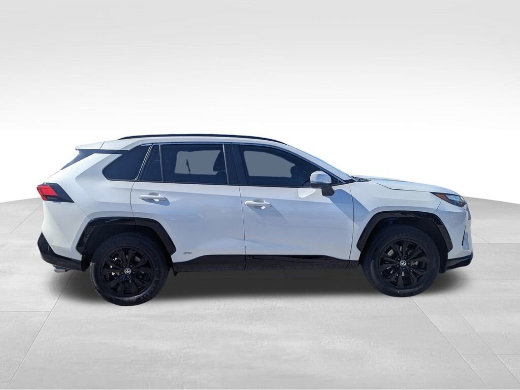 Used 2022 Toyota RAV4 Hybrid SE